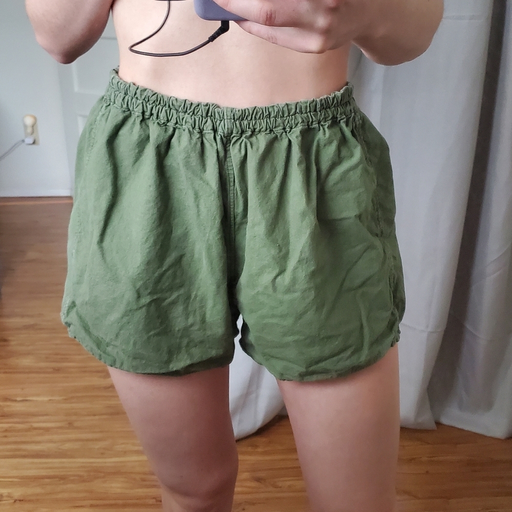 Urban Outfitters baggy army green shorts
